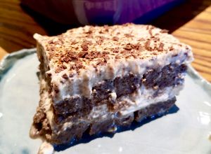 Una foto de Tiramisú de Baileys salted caramel