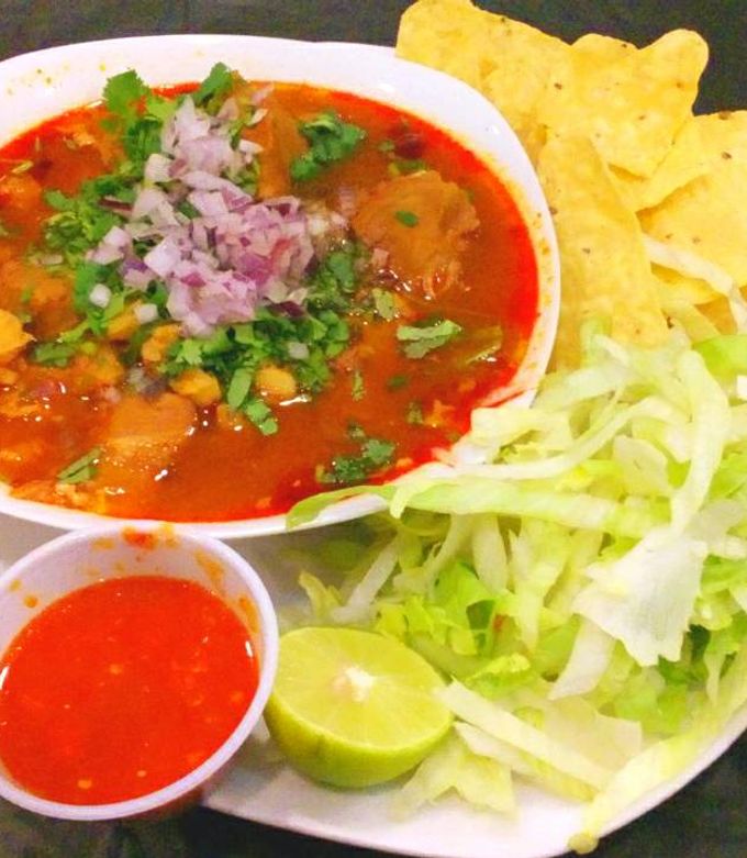 Una foto de Pozole sinaloense