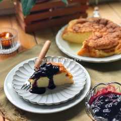 A picture of Turkish yogurt cake.