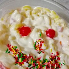 A picture of Macroni fruit Salad😋.