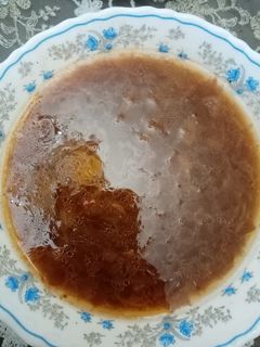 صورة لوصفة يخنة (شوربة البصل) تقدم مع الكسكس