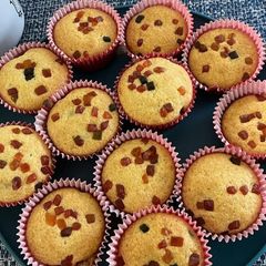 A picture of Eggless Tutti Frutti Cupcake.