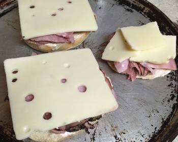 Best Recipe Roast Beef and Ham Open Faced Sandwich Yummy