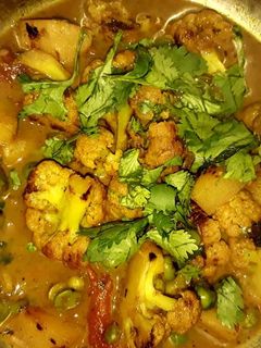 নিরামিষ ফুলকপির রসা (foolkopir rosa recipe in Bengali) রেসিপির প্রধান ছবি