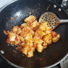 A picture of Aloo sabzi.