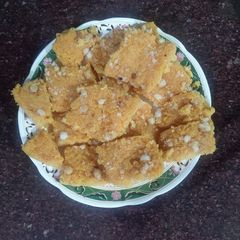 A picture of Nariyal Burfi.