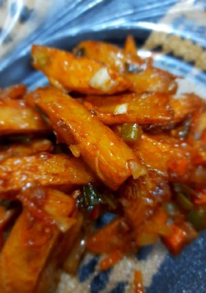 ડ્રેગન પોટેટો 🥔(Dragon potato recipe in gujarati) રેસીપી મુખ્ય ફોટો