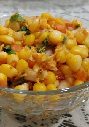 સ્વીટ કોર્ન ચાટ (Sweet Corn Chaat Recipe In Gujarati) રેસીપી મુખ્ય ફોટો