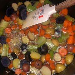 A picture of Vegetable soup.