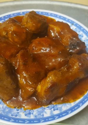 Hình của món Sườn sốt chua ngọt.