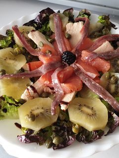 Una foto de Ensalada dulce y salado
