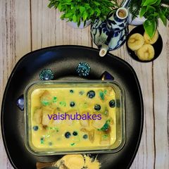 A picture of Banana Blueberry Pudding.