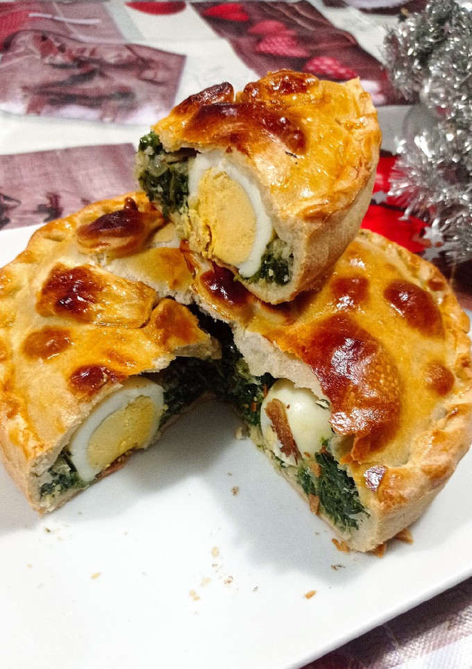 Una foto de Tarta de espinacas y huevos con masa hecha en Monsieur Cuisine