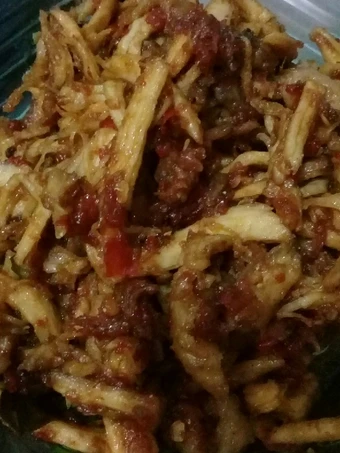 Cara Mudah Menyiapkan Resep Ayam Suwir Pedas Bumbu Sambal Terasi Goreng yang Sempurna Anti Ribet, Uenak Banget