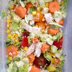 Una foto de Ensalada de pollo con couscous para tupper
