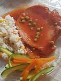 Chuleta ahumada al chamoy con chícharos, arroz y verduras  geras