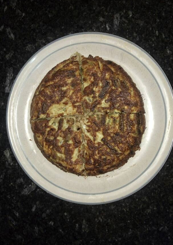 Una foto de Tortilla de judías tiernas con cebolla