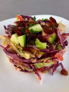Una foto de Ensalada de col lombarda repollo y manzana