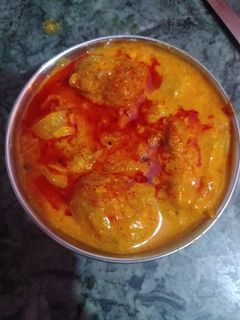 पकौड़े प्याज़ वाली कढ़ी (Pakode pyaz wali kadhi recipe in hindi) रेसिपी मुख्य फोटो