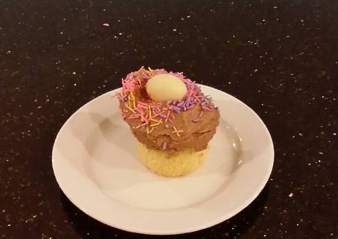 Cold Oven Pound Cake Cupcakes with Milk Chocolate Ganache Cream