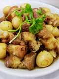 Braised Pork Shank with Quail Eggs