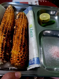 ठेले वाला भुट्टा (Thele wala bhutta recipe in hindi) रेसिपी मुख्य फोटो