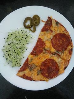 Tortilla-pizza (gm) recept fotója