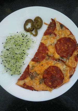Tortilla-pizza (gm) recept fotója
