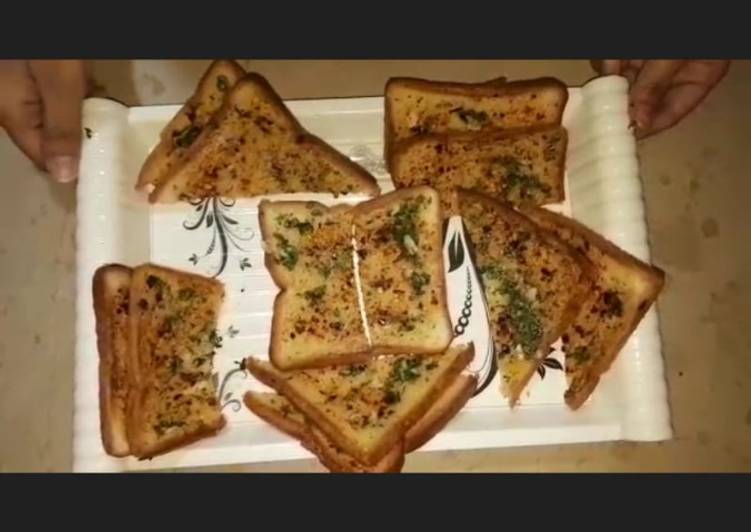 Easy Way to Cook Delicious Garlic Bread