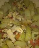 Pollo con chayote a la mexicana