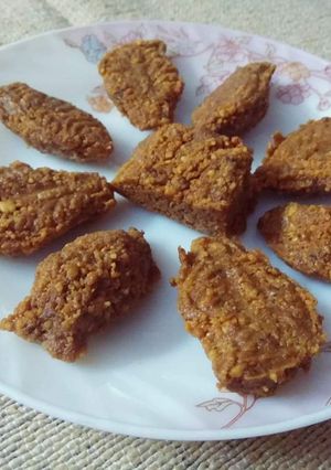 নলেন গুঁড়ের সন্দেস(nolen gurer sondesh recipe in Bengali) রেসিপির প্রধান ছবি
