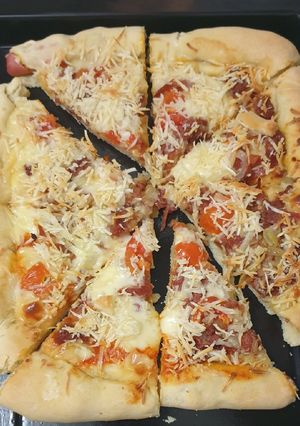 Foto resep Pizza smokebeef with cheese and sausage crust