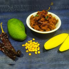 A picture of Mango chutney.