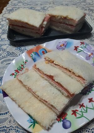 Una foto de Sandwiches de miga (no hay fiesta sin ellos)
