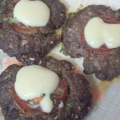 A picture of Tomato cheese kebab.