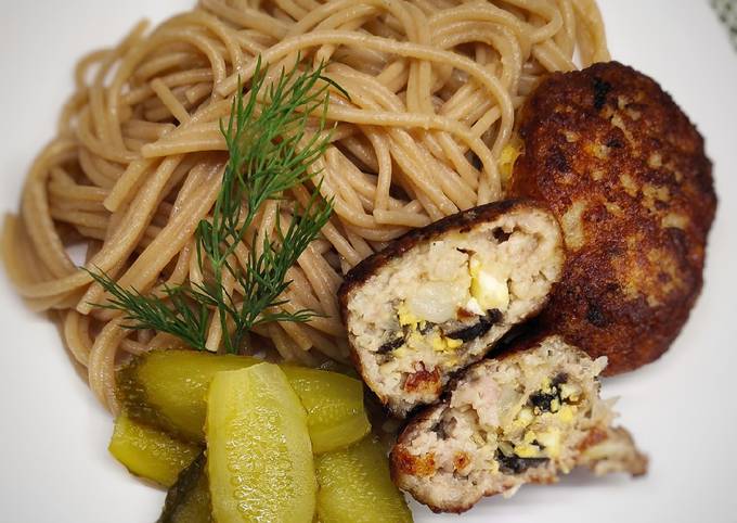 Полноценный ужин: зразы и гречневые спагетти 🍝
