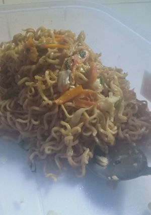 Foto resep Mie goreng sederhana rasa bintang 5🤣