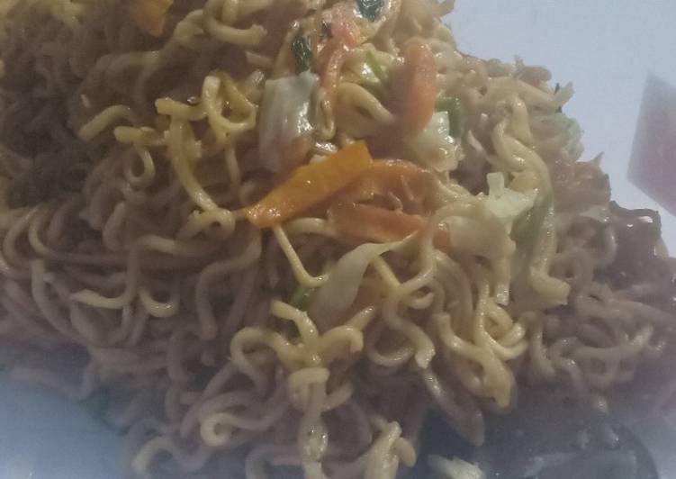 Bagaimana Menyiapkan Mie goreng sederhana rasa bintang 5🤣, Bisa Manjain Lidah