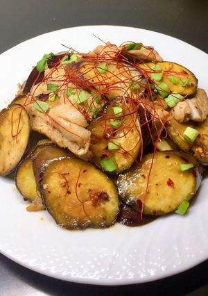 Hình của món Cà tím,thịt heo xào cay.
