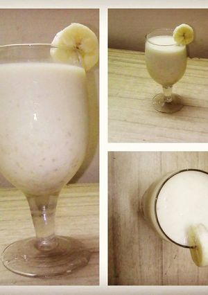 A picture of Banana musli smoothie.