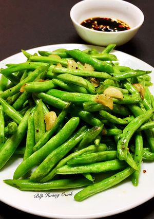 Hình của món Đậu Que Xào Tỏi Chay.