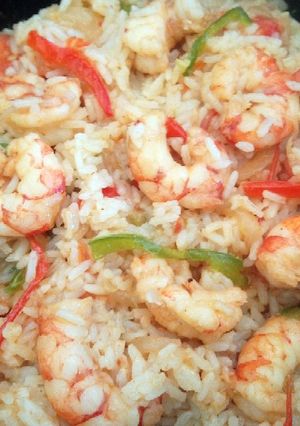 Una foto de Arroz con langostinos
