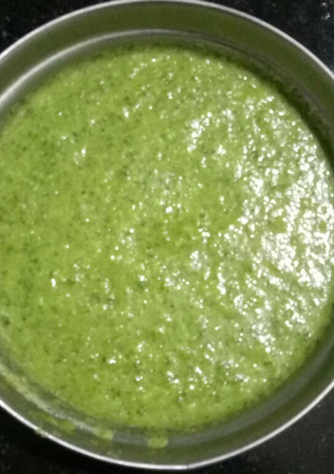 ફૂદીના ની ચટણી (Mint Chutney Recipe In Gujarati) રેસીપી મુખ્ય ફોટો