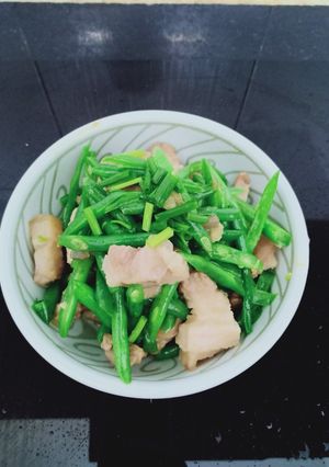 Hình của món Đậu cove non xào ba rọi.