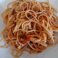 A picture of Spicy aubergine spaghetti.