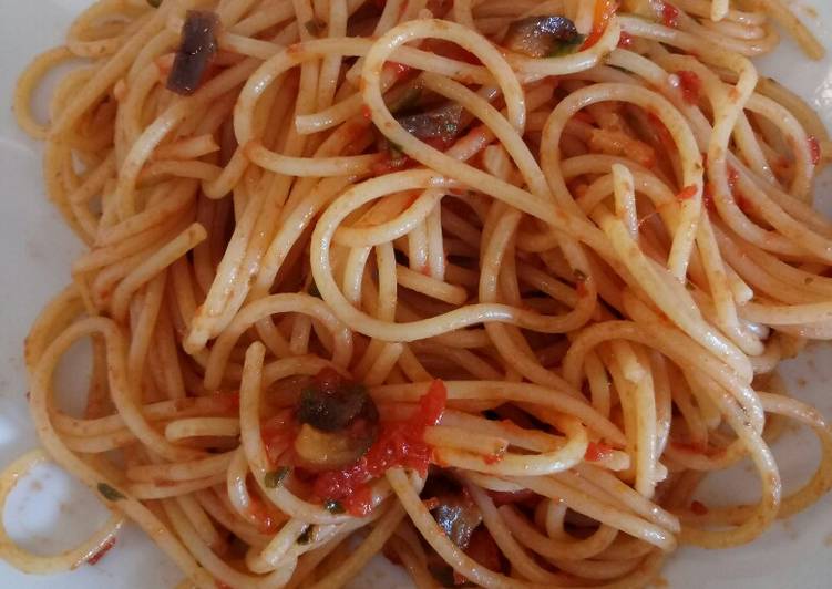 Recipe of Homemade Spicy aubergine spaghetti