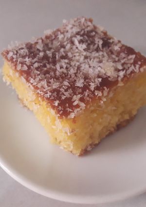 A picture of Basbousa with Coconut Flavor.