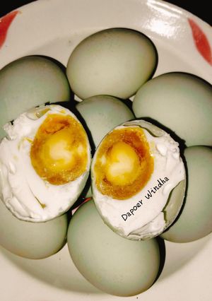 Foto resep 283. Telur Asin Pakai Batu Bata