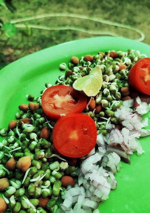 A picture of Healthy Sprouts.