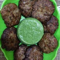 Kachy qeemay ke kabab A picture of Kachy qeemay ke kabab.
